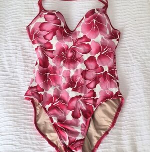 Hibicus Print Pink and White Swimsuit Unworn.